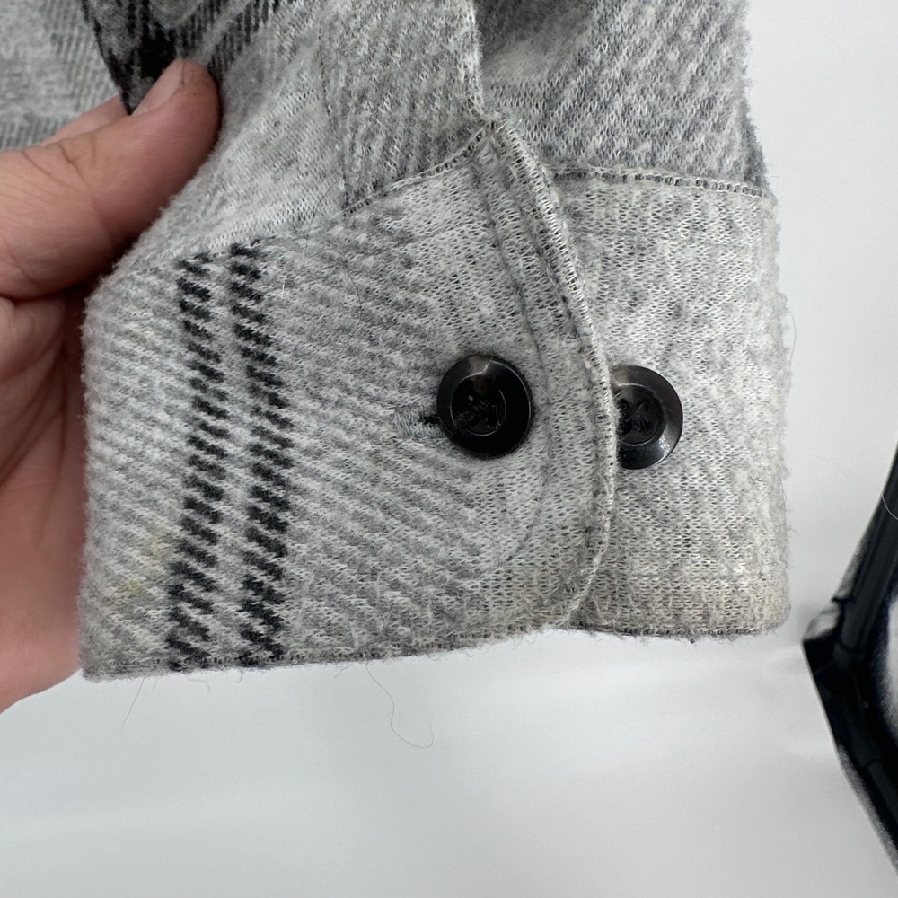 7Diamonds Shirt Mens Large Grey Plaid Knit Flannel‎ Shacket Button Down L/S - Picture 8 of 13